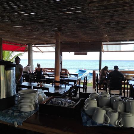 Paraiso Beach Hotel Brig Bay Ngoại thất bức ảnh